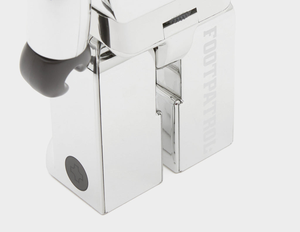 Medicom x Footpatrol BE@RBRICK 400%